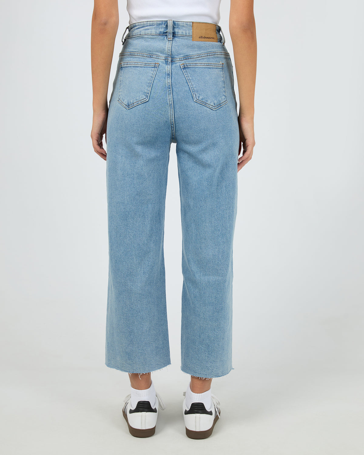 Charlie High Rise Wide Leg Jean Heritage Denim